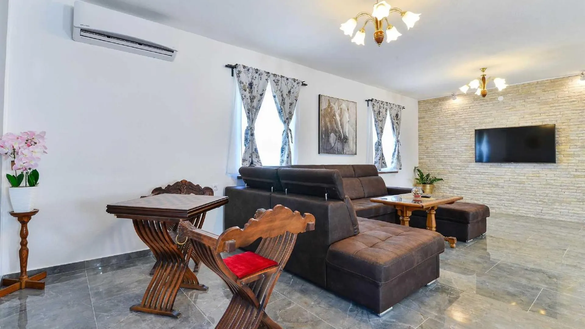 Villa Marinic With Private Pool , Zadar County Benkovac Croatia