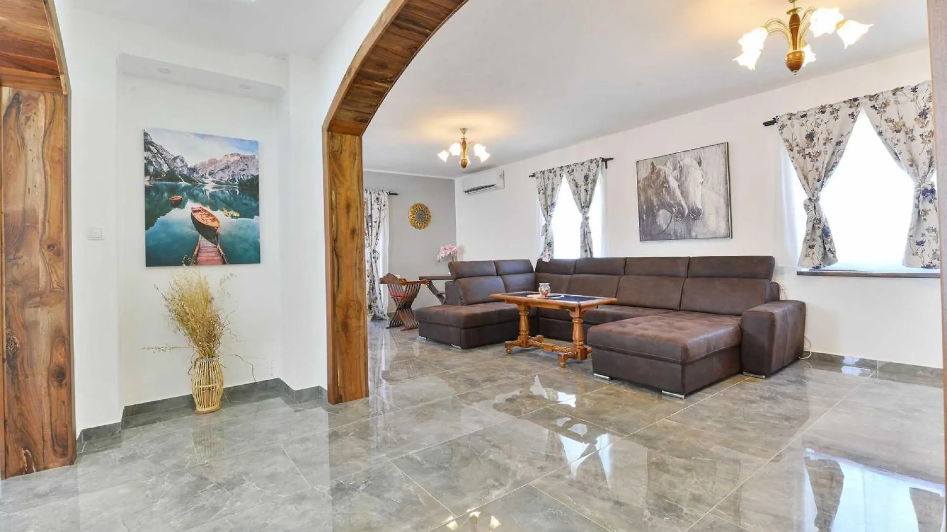 Villa Marinic With Private Pool , Zadar County Benkovac 0*,
