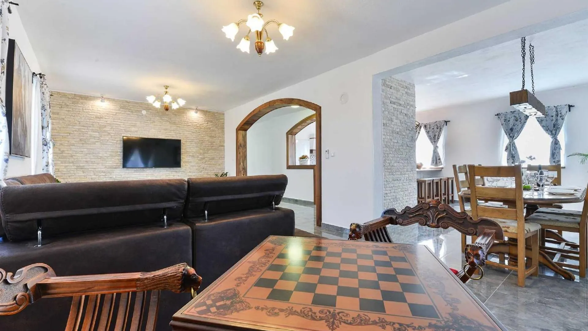 Villa Marinic With Private Pool , Zadar County Benkovac