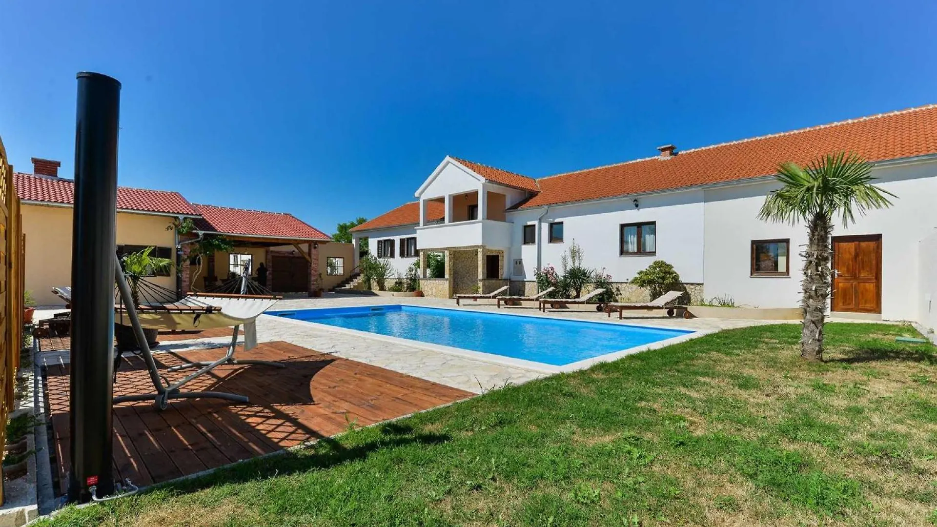 Villa Marinic With Private Pool , Zadar County Benkovac